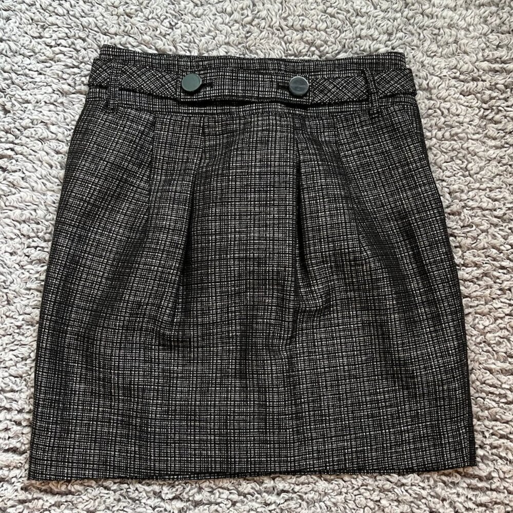 A-Line Mini Skirt Ann Taylor Black and White